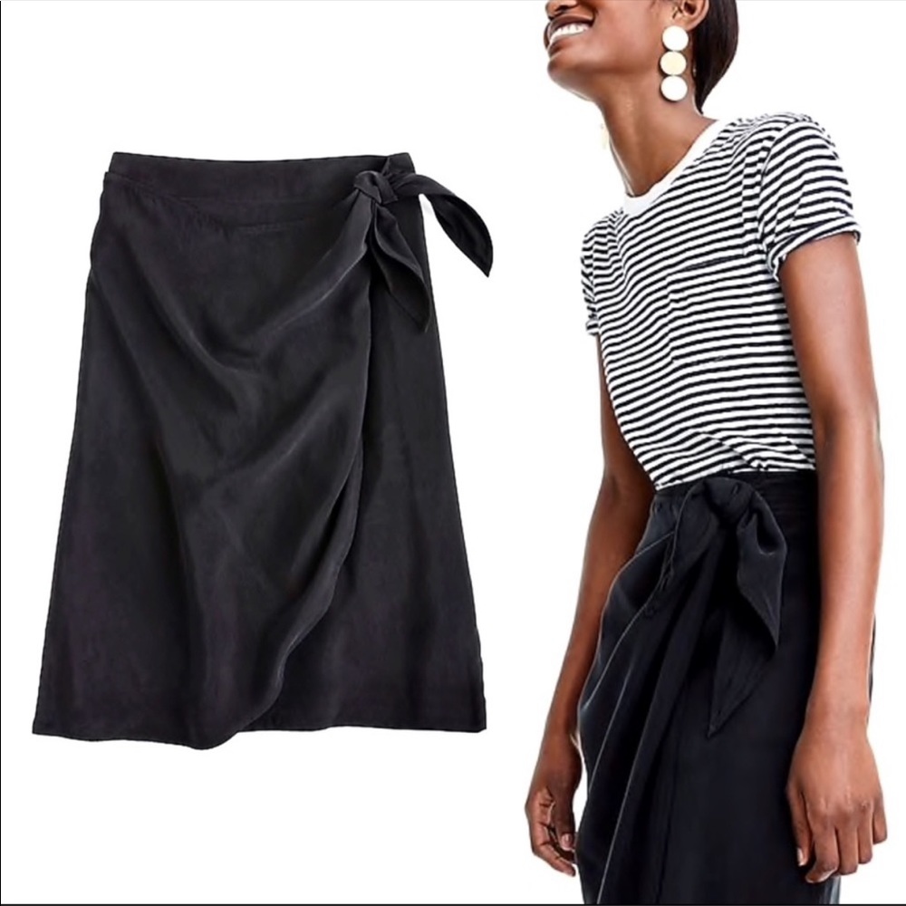 J. Crew
Size 6 Petite wrap skirt in Japanese Cupro